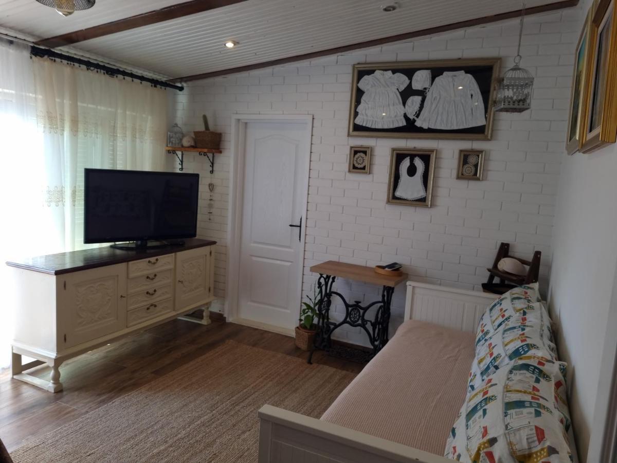 Apartmán Delmar Komiža Exteriér fotografie