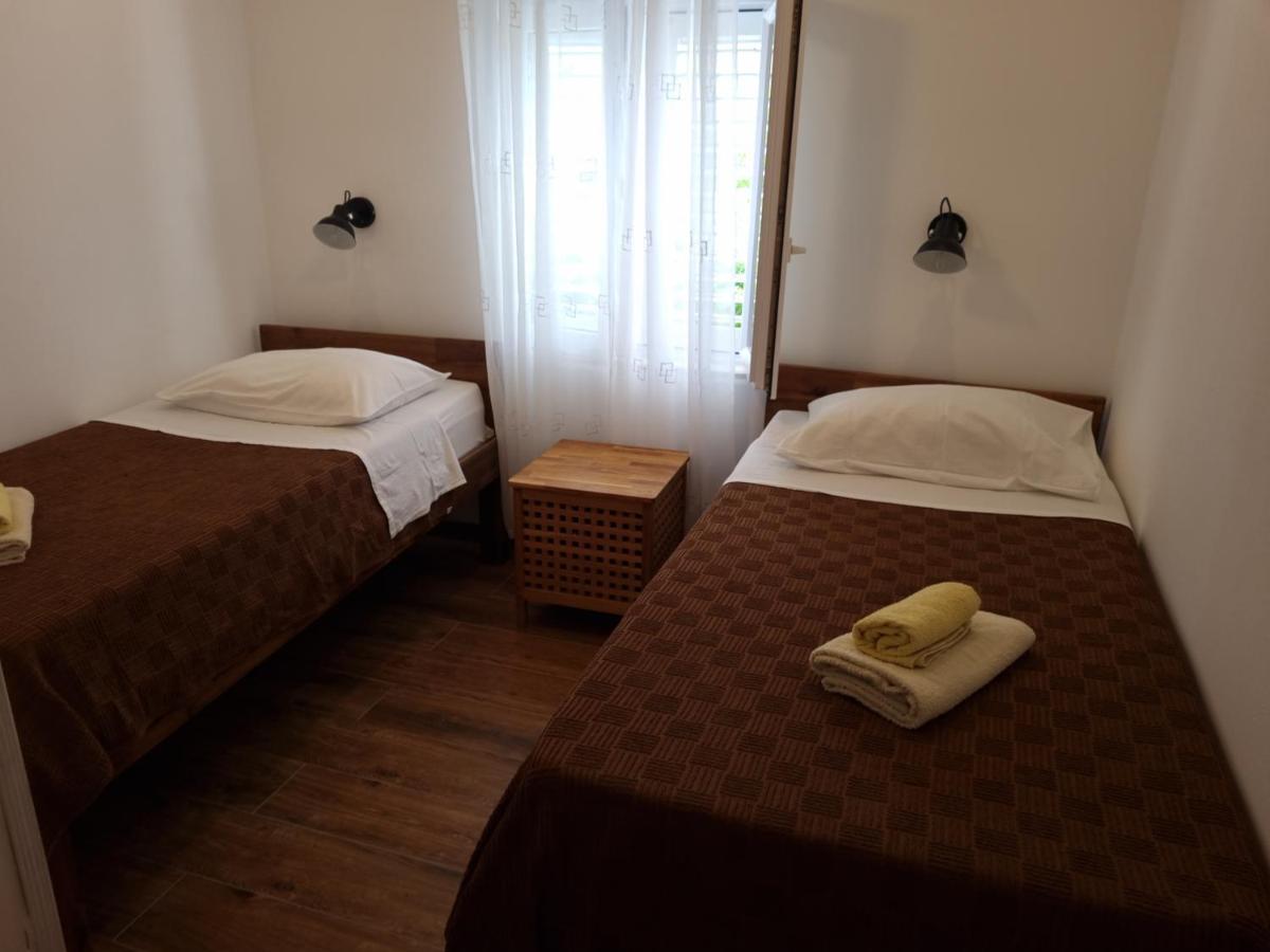 Apartmán Delmar Komiža Exteriér fotografie