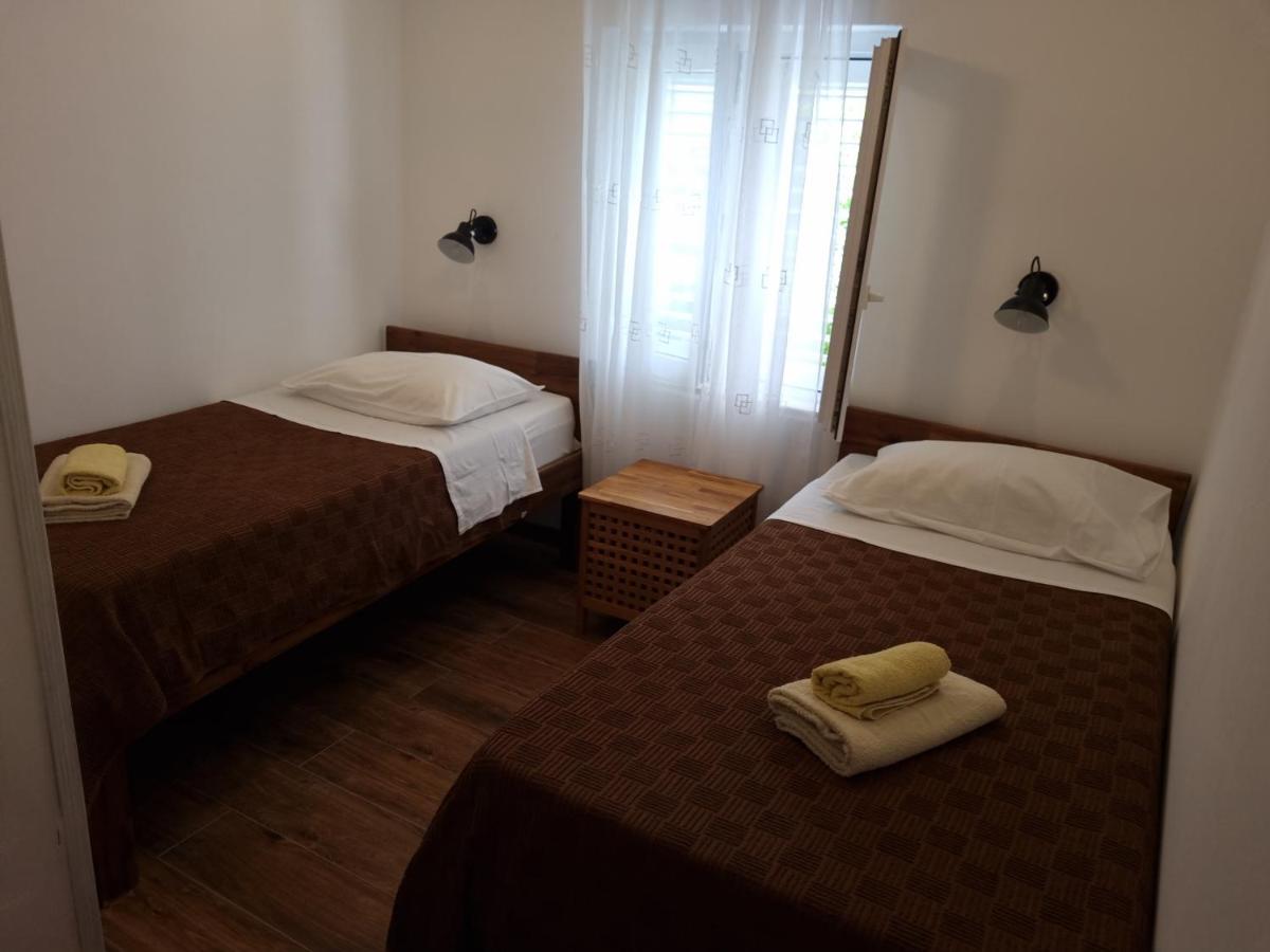 Apartmán Delmar Komiža Exteriér fotografie