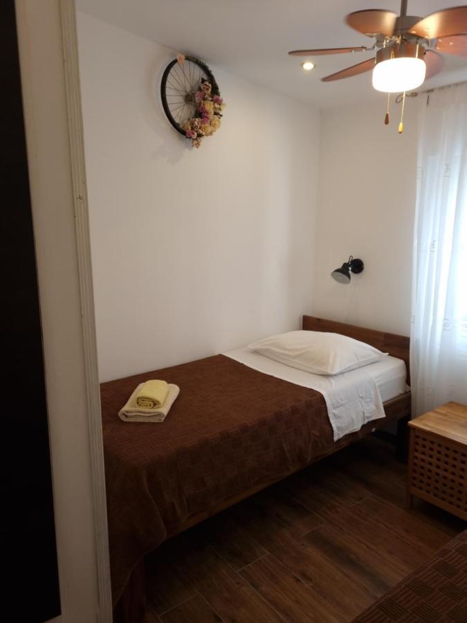 Apartmán Delmar Komiža Exteriér fotografie